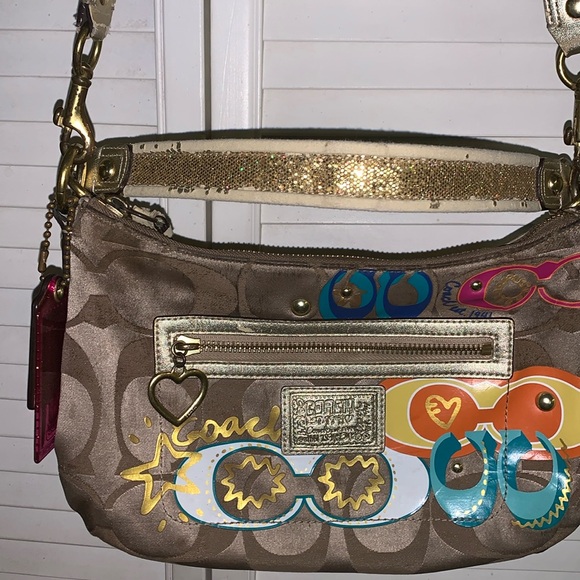 Coach Handbags - Coach rare vintage poppy crossbody